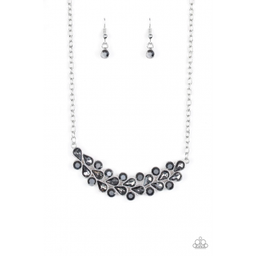 Special Treatment - Silver Necklace Set